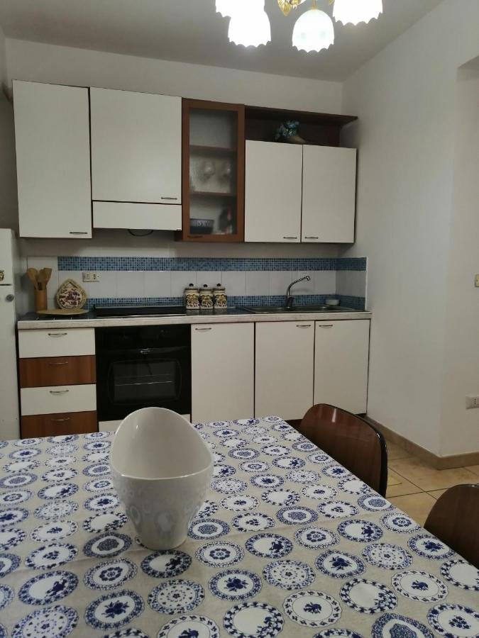 Casetta Rosso Tulipano Santa Teresa Di Riva Exterior foto